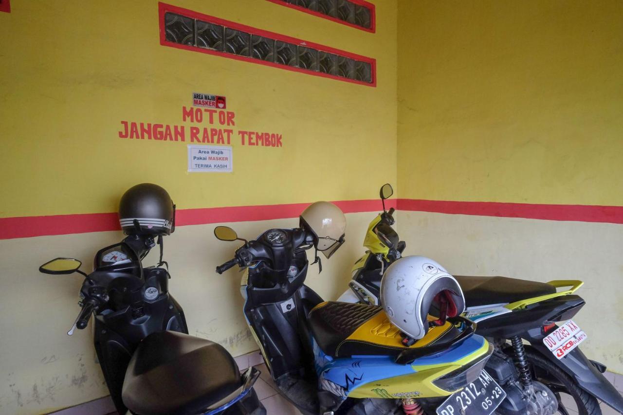 Reddoorz Near Pelabuhan Nusantara Parepare Exterior photo