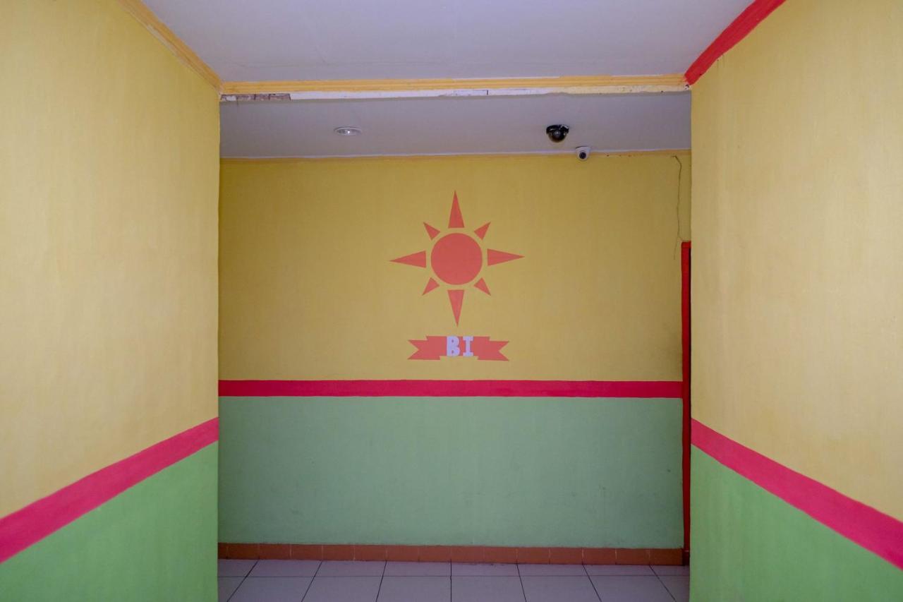 Reddoorz Near Pelabuhan Nusantara Parepare Exterior photo